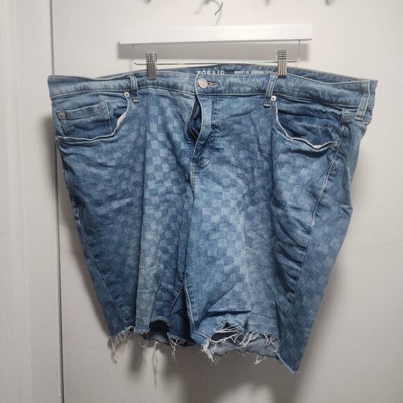 torrid Pants - Worn Once Torrid Size 24 Checkered Bermuda Shorts